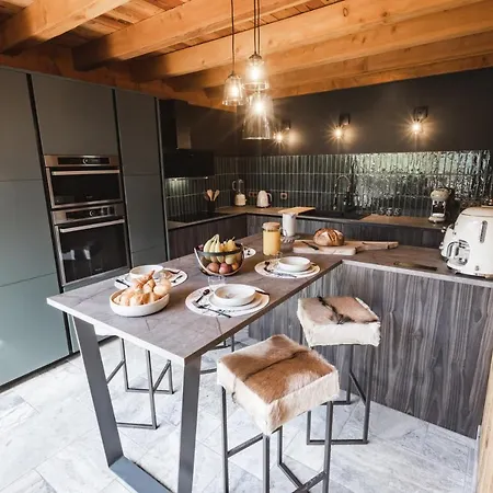 Chalet De Prestige Pyreneen, 3 Min Des Telecabines Vignec