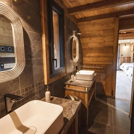 Chalet De Prestige Pyreneen, 3 Min Des Telecabines