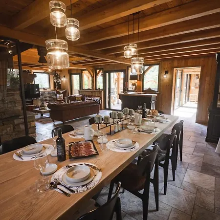 Chalet De Prestige Pyreneen, 3 Min Des Telecabines Vignec